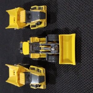 3 Ertl John Deere Tractor Set - 2 Articulated Dump Trucks 1 Wheel Loader
